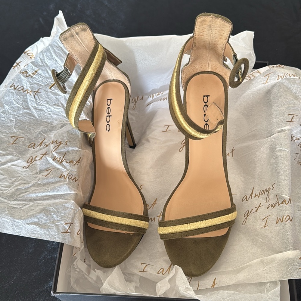 Bebe olive gold heels 6